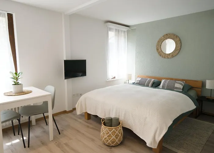 Bijou With Ambiance Near Appartamento Faulensee